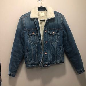 American eagle jean/teddy jacket
